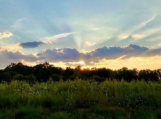 472 Pittstown Rd, Pittstown, NJ 08867