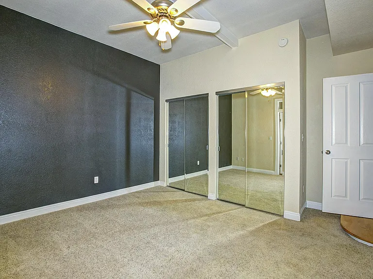 2916 Irving St — Photo 12