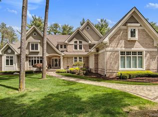 5457 River Ridge Dr, Brighton, MI 48116