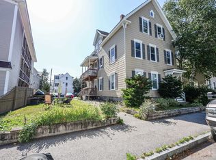 16 Hevey St, Manchester, NH 03102