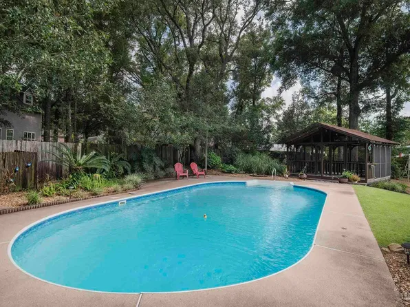 9719 Hollowbrook Dr, Pensacola, FL 32514