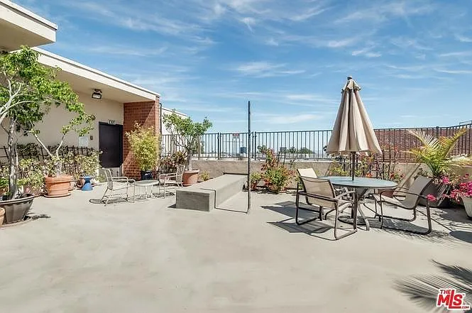 11750 W Sunset Blvd #114 — Photo 12