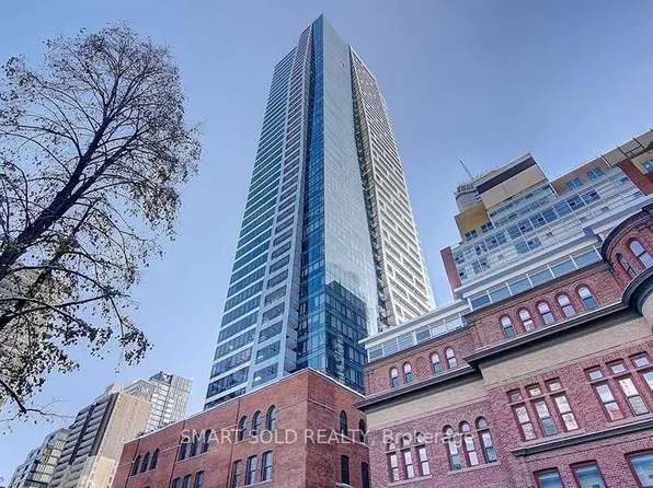 5 Saint Joseph St #323, Toronto, ON M4Y 0B6