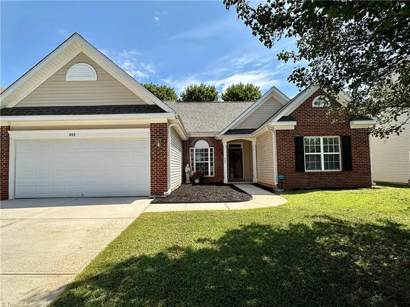 402 Vineyard Ln, Lexington, NC 27295