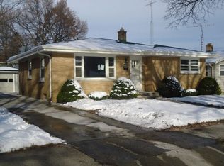 4022 60th Pl, Kenosha, WI 53142
