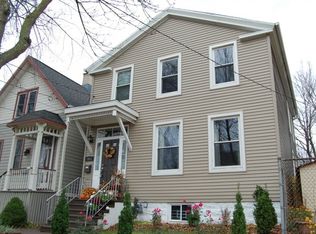 1011 E Hamilton St, Milwaukee, WI 53202