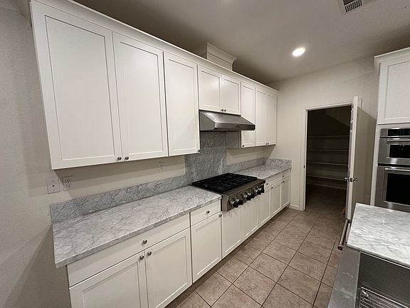 2nd image of 33838 Farmhouse St