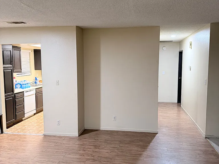 Walking distance from MGM and Topgolf and Las Vegas Strips