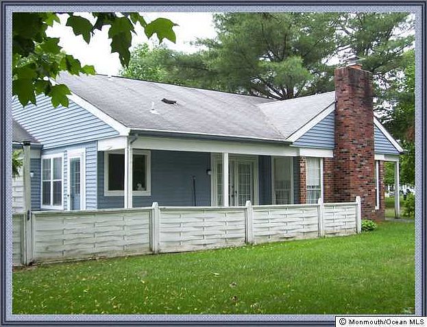 1st image of 729 Thornbury Lane #B