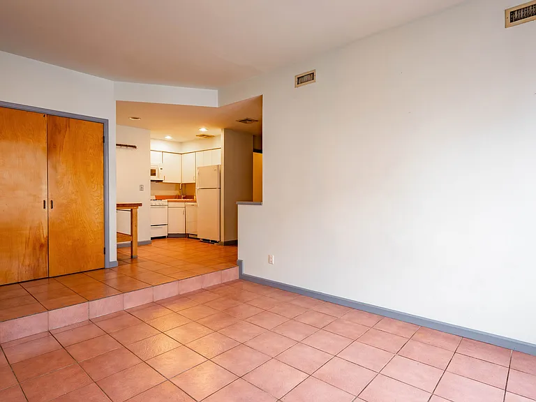 763 S 8th St — Photo 5