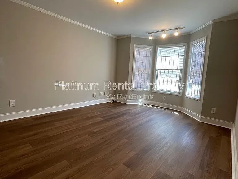 1135 Coleman St SW — Photo 9