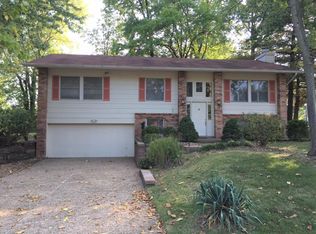 103 Champagne Dr, Lake Saint Louis, MO 63367