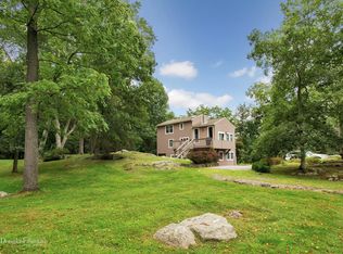 111 Waccabuc Rd, Goldens Bridge, NY 10526