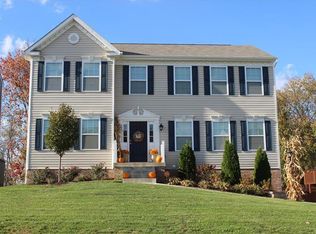 1370 Lucia Dr, Canonsburg, PA 15317