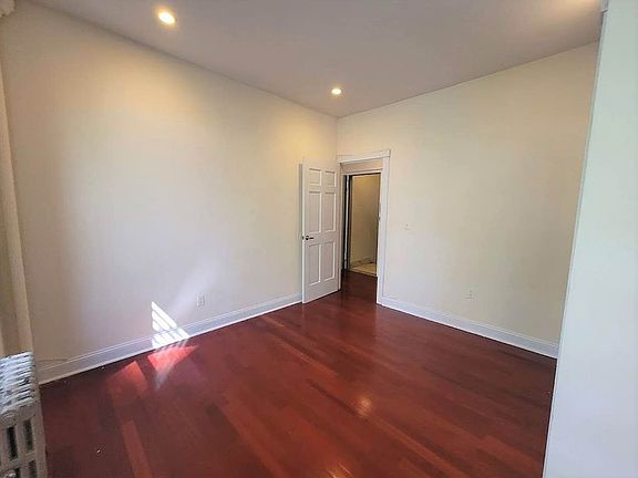 5th image of 447 E 78th St #3X