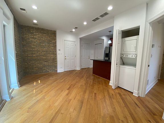 3rd image of 5659 N Magnolia Ave APT 2E