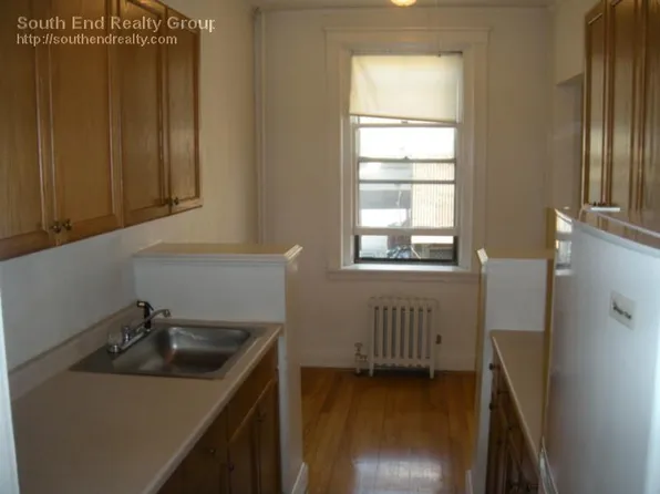 125 Peterborough St APT 45, Boston, MA 02215