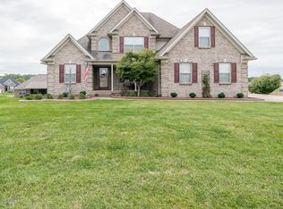 627 Autumn Glen Dr, Mt Washington, KY 40047