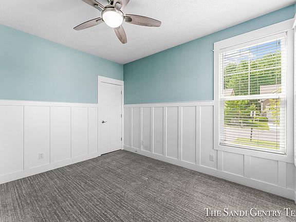 5th image of 13494 Carpenter Way