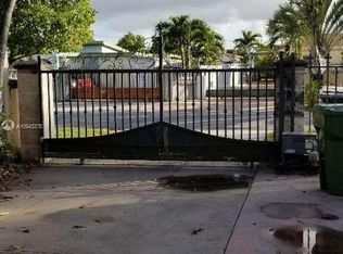 257 W 45th St, Hialeah, FL 33012
