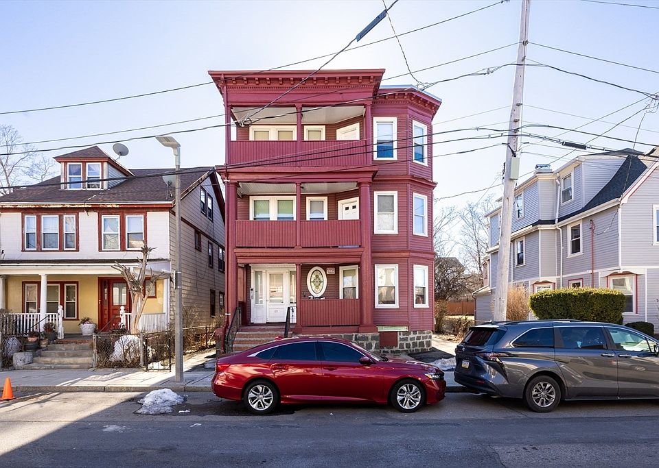 1st image of 89 Ruthven St