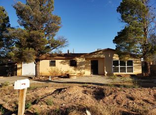 7228 Village Dr, Las Cruces, NM 88012