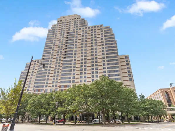 62 Campau Cir NW, Grand Rapids, MI