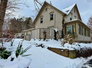 153 Pleasant St, Bridgewater, NS B4V 1N4