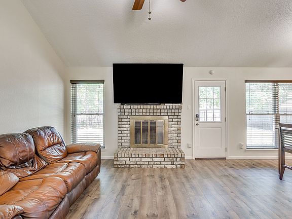 5th image of 6411 Brooklawn Dr