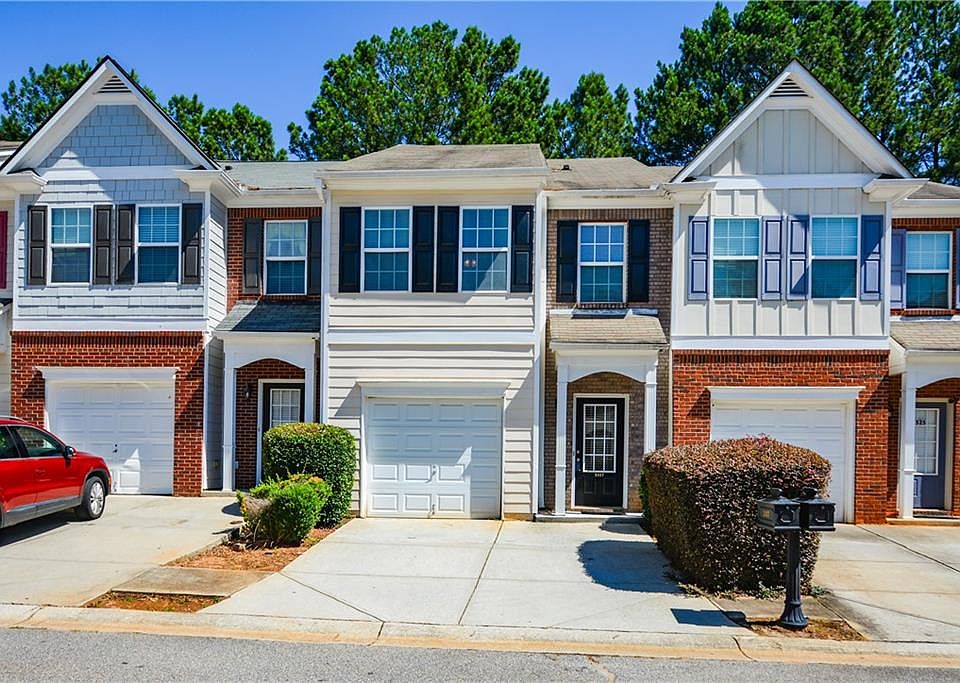 1st image of 2527 Emma Way