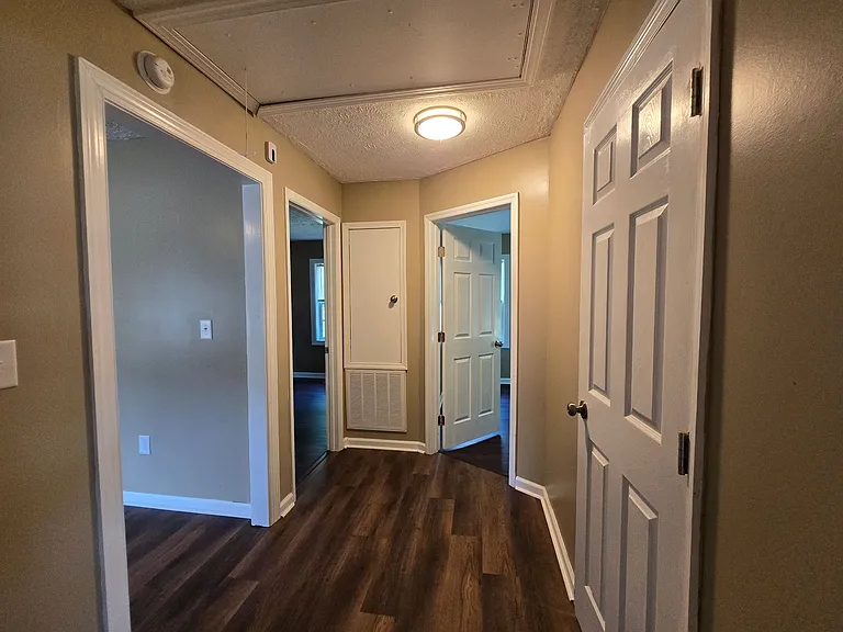 707 Miller Ave — Photo 14