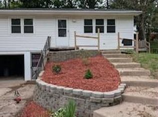 3603 Karnes Rd, Saint Joseph, MO 64506