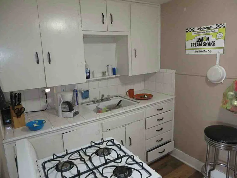 406 W 1st Ave #B — Photo 4