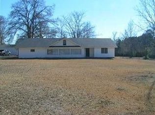 606 Shanghai Rd, Ball, LA 71405