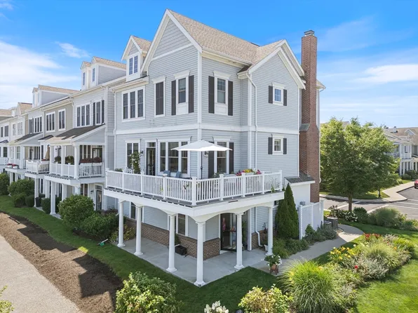 151 Halsted Dr Unit 151, Hingham, MA 02043