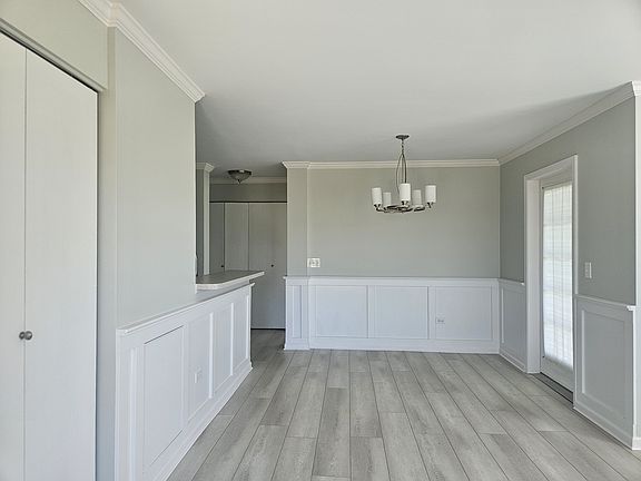 2nd image of 1009 Silverstone Dr