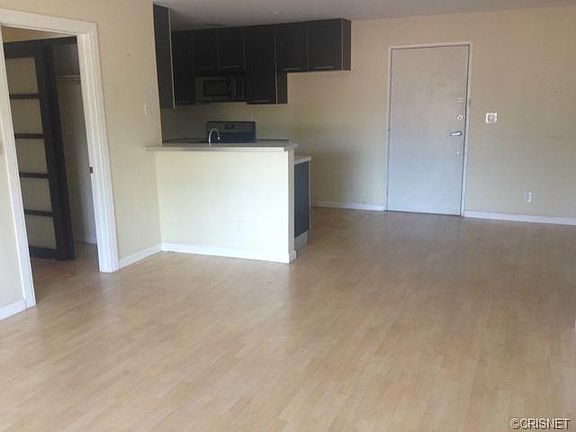 3rd image of 7254 Vassar Ave APT 203