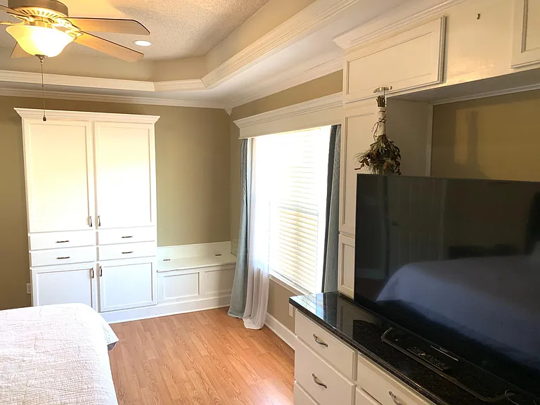 921 Scenic Oak Ln — Photo 13