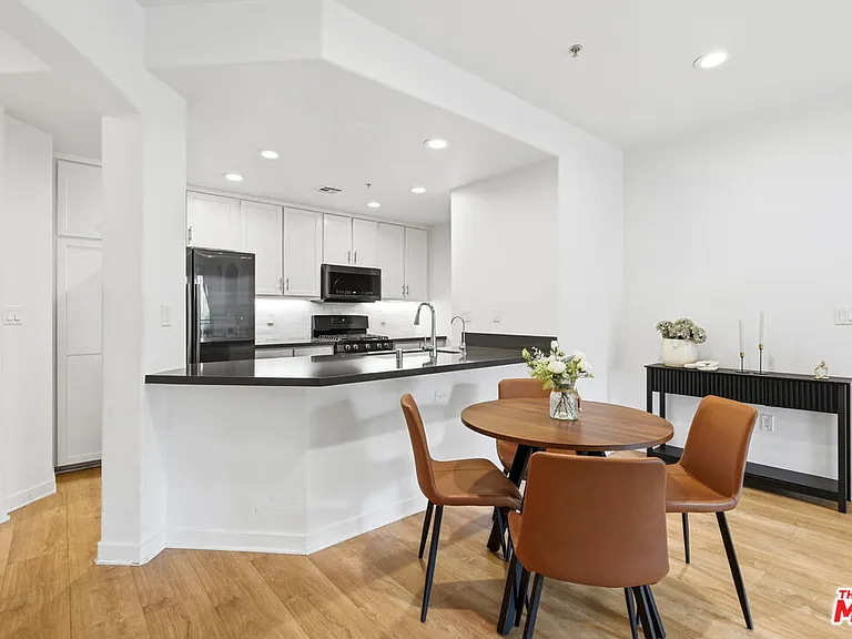 12963 Runway Rd #321 — Photo 4