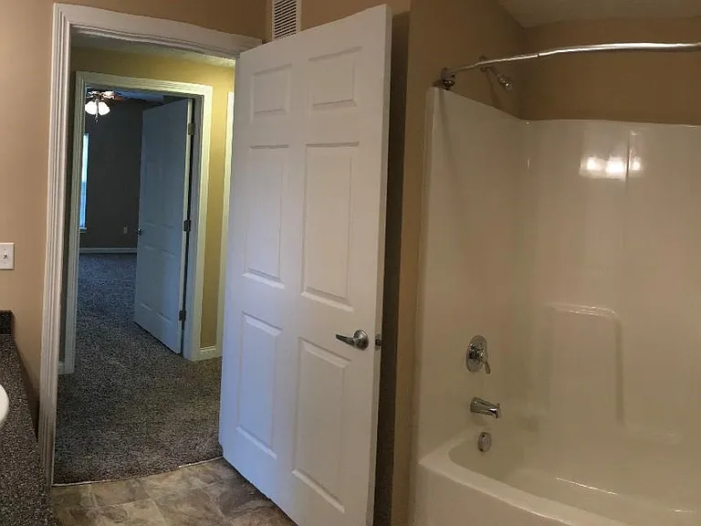 401 Pleasant Meadow Blvd — Photo 12