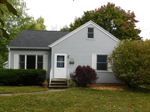 1143 McCormick St, Green Bay, WI 54301