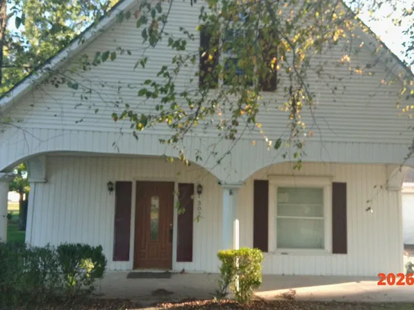 302 W Main St, Weir, KS 66781