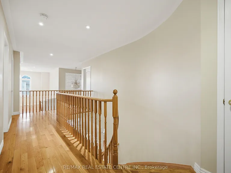 5218 Oscar Peterson Blvd — Photo 27