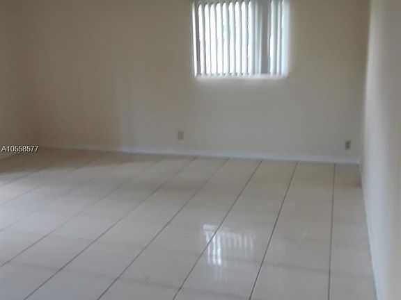 5th image of 127 San Remo Blvd