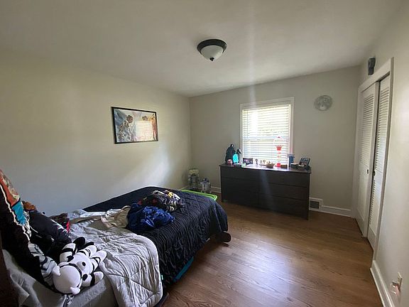 5th image of 487 Colonial Dr