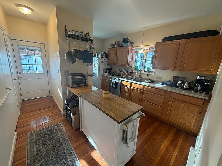 127 Hillsdale Rd #2E — Photo 1