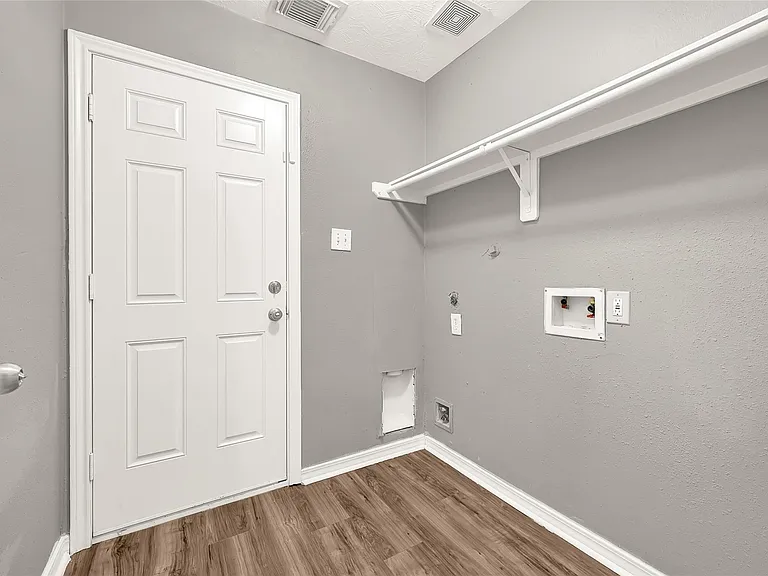21630 Trilby Way — Photo 19