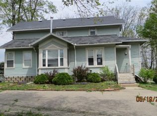 1232 N Creyts Rd, Lansing, MI