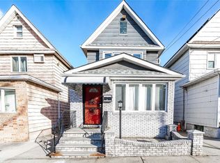 5925 59th Rd, Maspeth, NY 11378