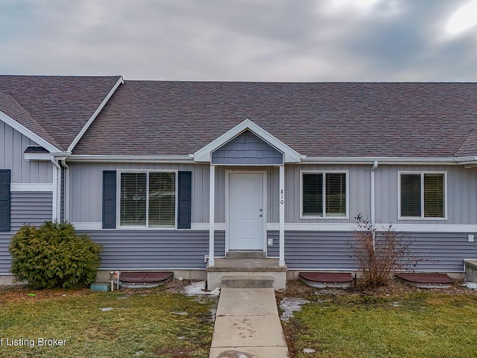 1st image of 810 Adams Dr